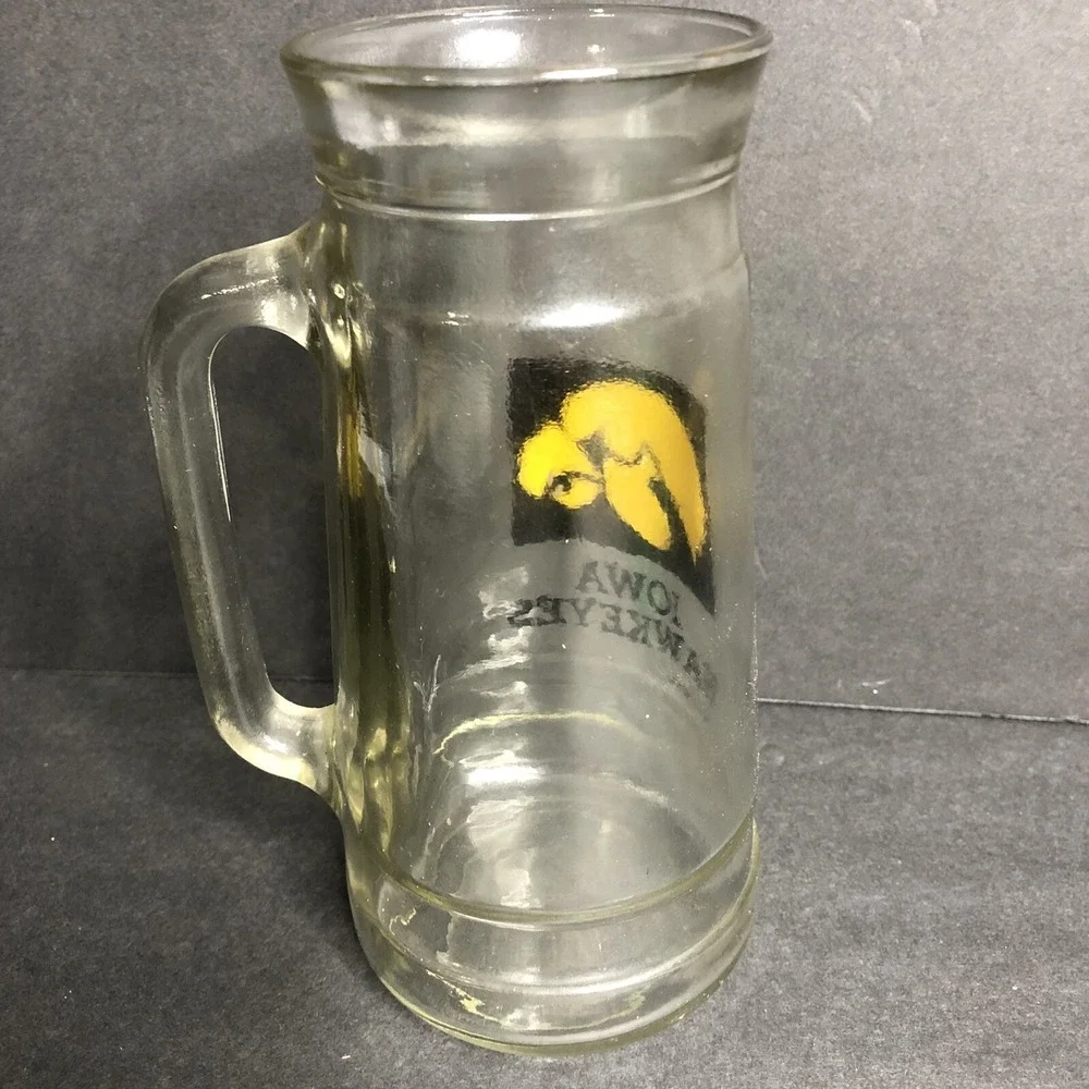 The Unbranded Brand vintage iowa
